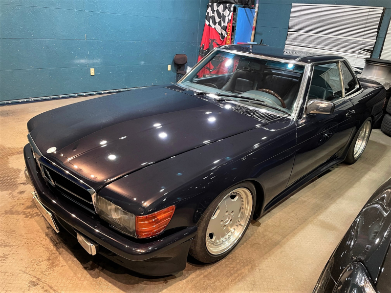 入庫情報 メルセデスベンツ560SL ディーラー車